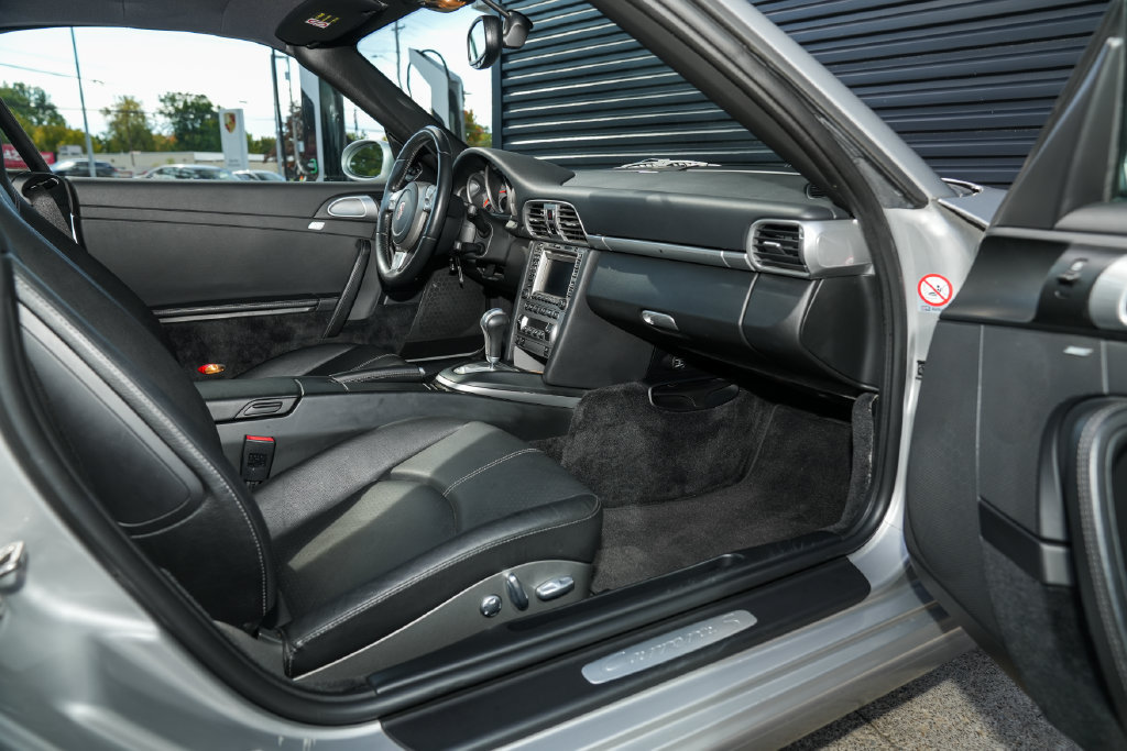 Used 2008 Porsche 911 Cabriolet image 32