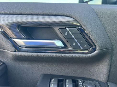 Used 2024 GMC Sierra 2500 AT4 w/ AT4 Premium Plus Package image 29