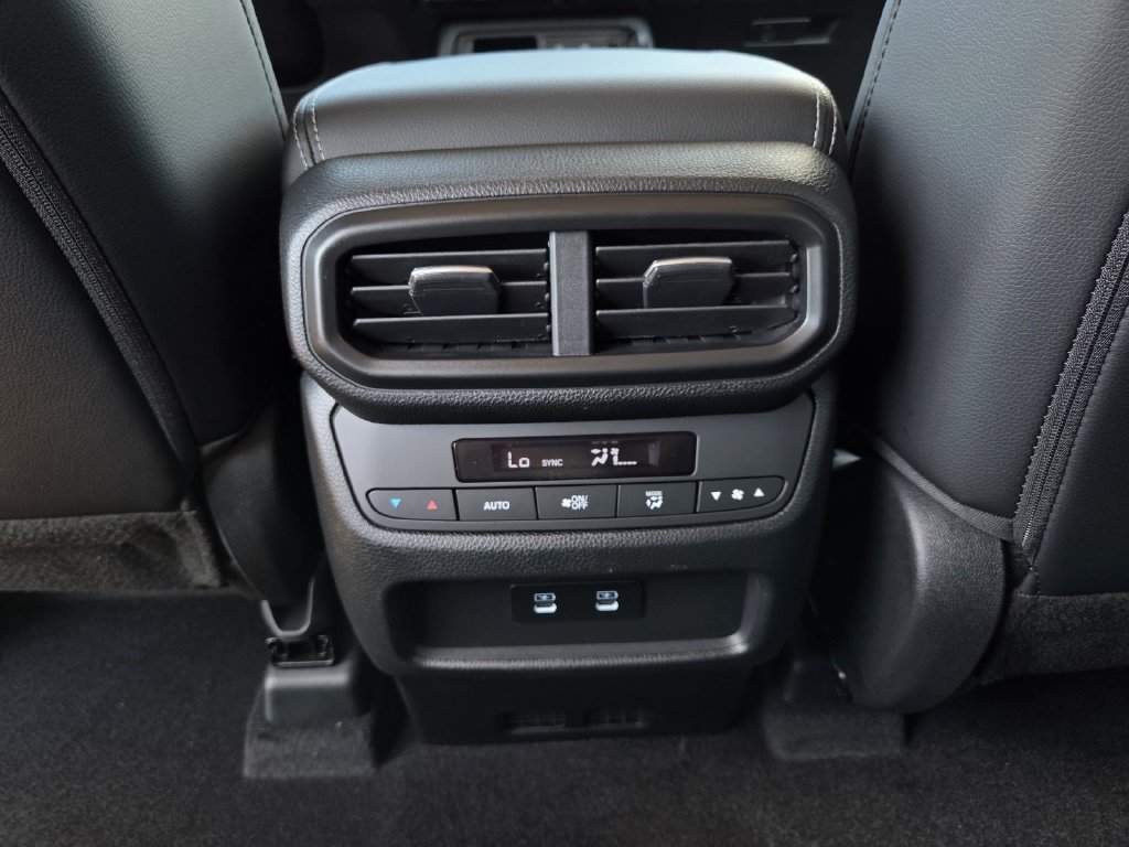 New 2026 Honda Pilot Touring image 21