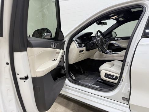 Used 2020 BMW X6 xDrive40i w/ Executive Package image 14