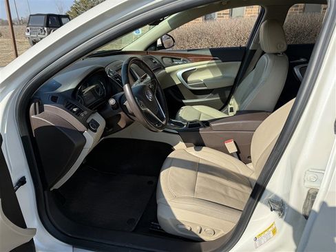 Used 2014 Buick Regal Premium image 5
