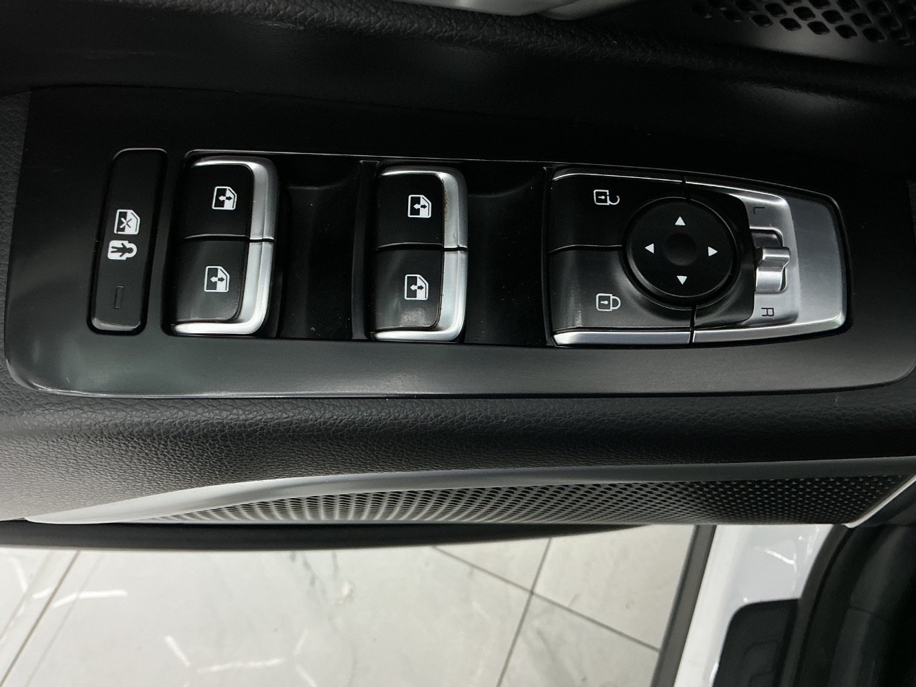Used 2020 Kia Telluride S AWD/4WD image 40