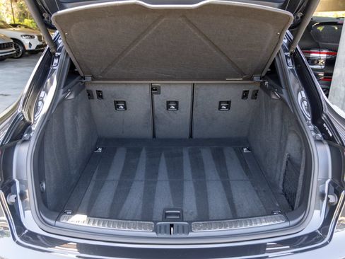 Certified 2026 Porsche Macan AWD/4WD image 54