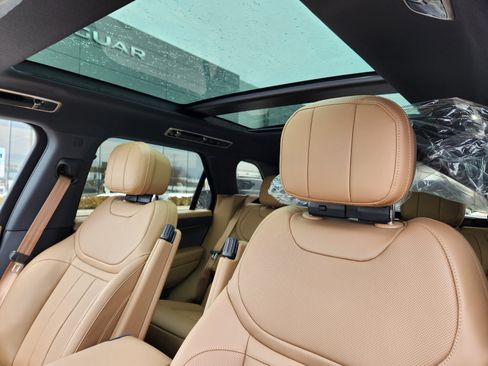 New 2026 Land Rover Range Rover Sport SE image 10