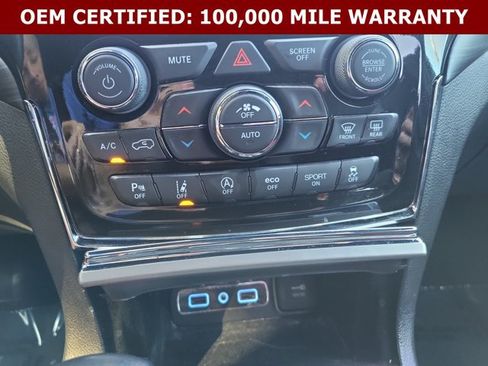 Certified 2022 Jeep Grand Cherokee Laredo X RWD image 33
