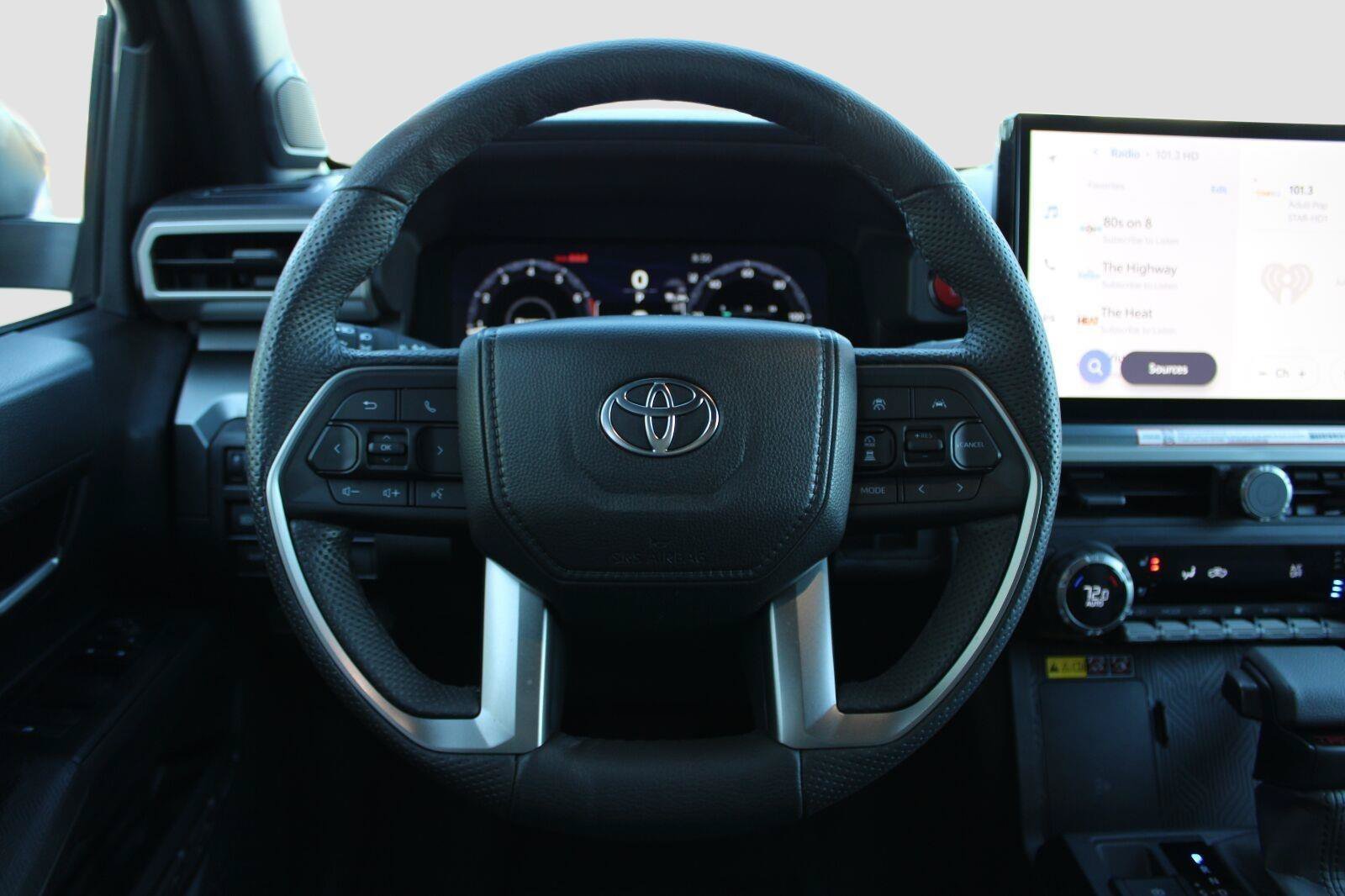 Certified 2026 Toyota Tacoma TRD Off-Road w/ TRD Off Road Premium Package AWD/4WD image 31