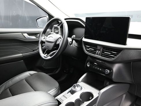 New 2026 Ford Escape SE FWD image 15