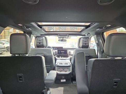 New 2026 Ford Expedition Platinum w/ Stealth Performance Package AWD/4WD image 11
