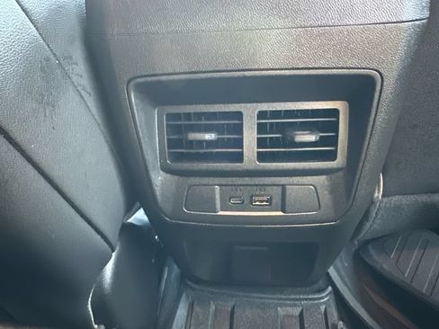 Used 2025 Chevrolet Colorado ZR2 w/ Technology Package AWD/4WD image 19