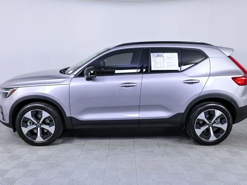 Used 2026 Volvo XC40 B4 Plus w/ Protection Package Premier image 3