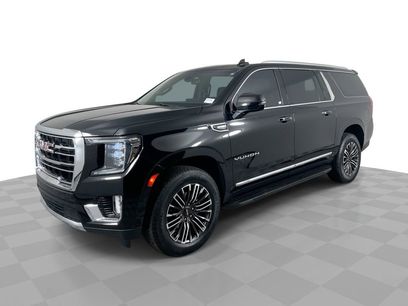 Used 2022 GMC Yukon XL SLT w/ SLT Premium Package