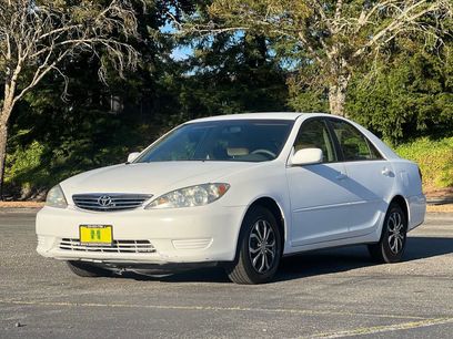 Used 2005 Toyota Camry LE
