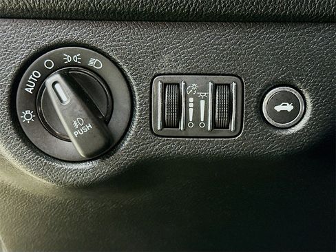 Used 2018 Dodge Challenger R/T Plus image 12