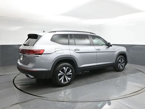 New 2026 Volkswagen Atlas SE image 15