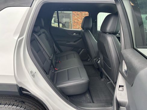 Used 2026 Chevrolet Equinox LT w/ Convenience Package II AWD/4WD image 12