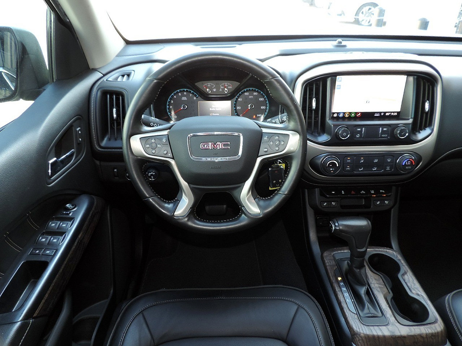 Used 2021 GMC Canyon Denali AWD/4WD image 18