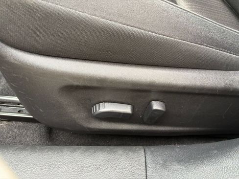 Used 2025 Nissan Altima 2.5 SV FWD image 18