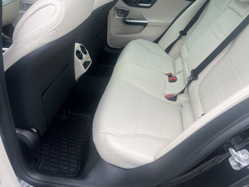 Certified 2026 Mercedes-Benz C 300 4MATIC Sedan image 32