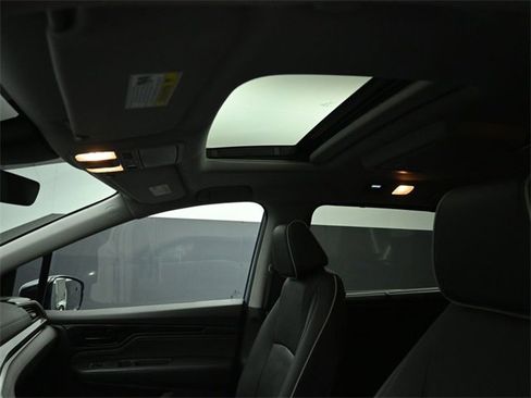 Used 2023 Honda Odyssey Elite image 19