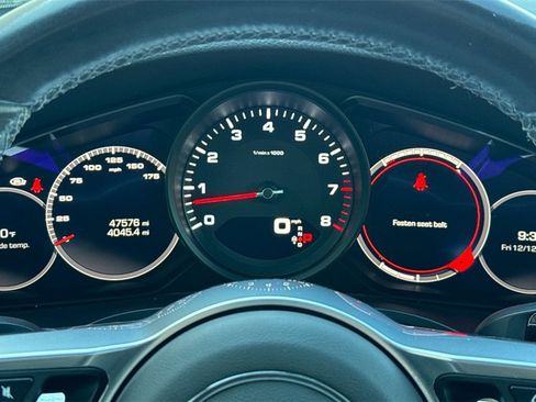 Used 2021 Porsche Cayenne Coupe image 31