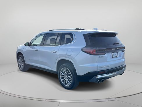 Used 2024 GMC Acadia Denali w/ Super Cruise Package image 6