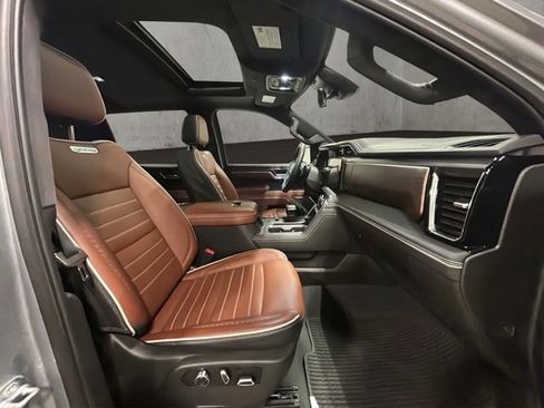 Used 2025 GMC Sierra 1500 Denali Ultimate image 19