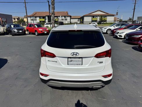 Used 2017 Hyundai Santa Fe Sport AWD/4WD image 4
