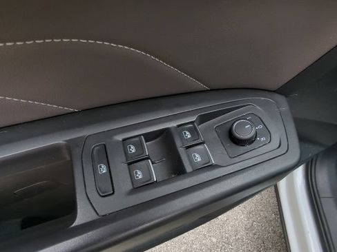 Used 2023 Volkswagen Atlas SEL AWD/4WD image 13
