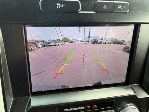 Used 2019 Ford F150 Lariat w/ Equipment Group 502A Luxury AWD/4WD image 17