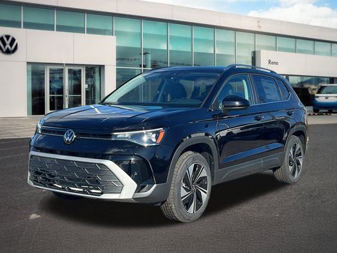 New 2026 Volkswagen Taos SE image 1