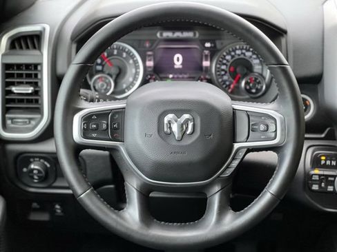 Used 2022 RAM 1500 Big Horn AWD/4WD image 30