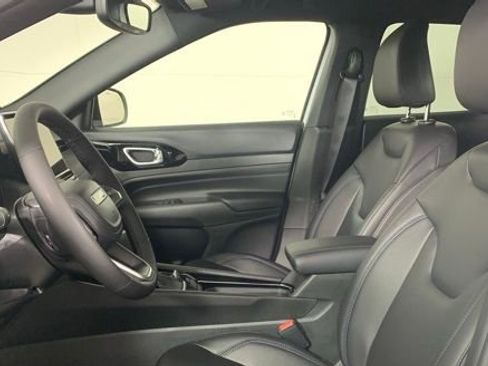 New 2026 Jeep Compass Limited image 10