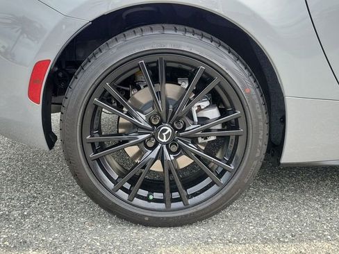 Certified 2025 MAZDA MX-5 Miata Club RWD image 5
