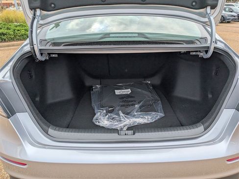 New 2025 Honda Accord SE image 32