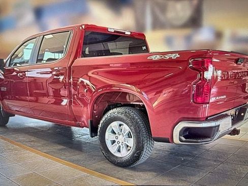 Used 2025 Chevrolet Silverado 1500 LT w/ Work Truck Package AWD/4WD image 4