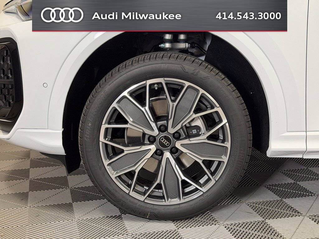 New 2026 Audi Q5 Premium Plus AWD/4WD image 12
