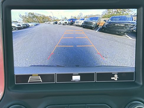 Used 2020 Chevrolet Silverado 1500 LT Trail Boss image 30