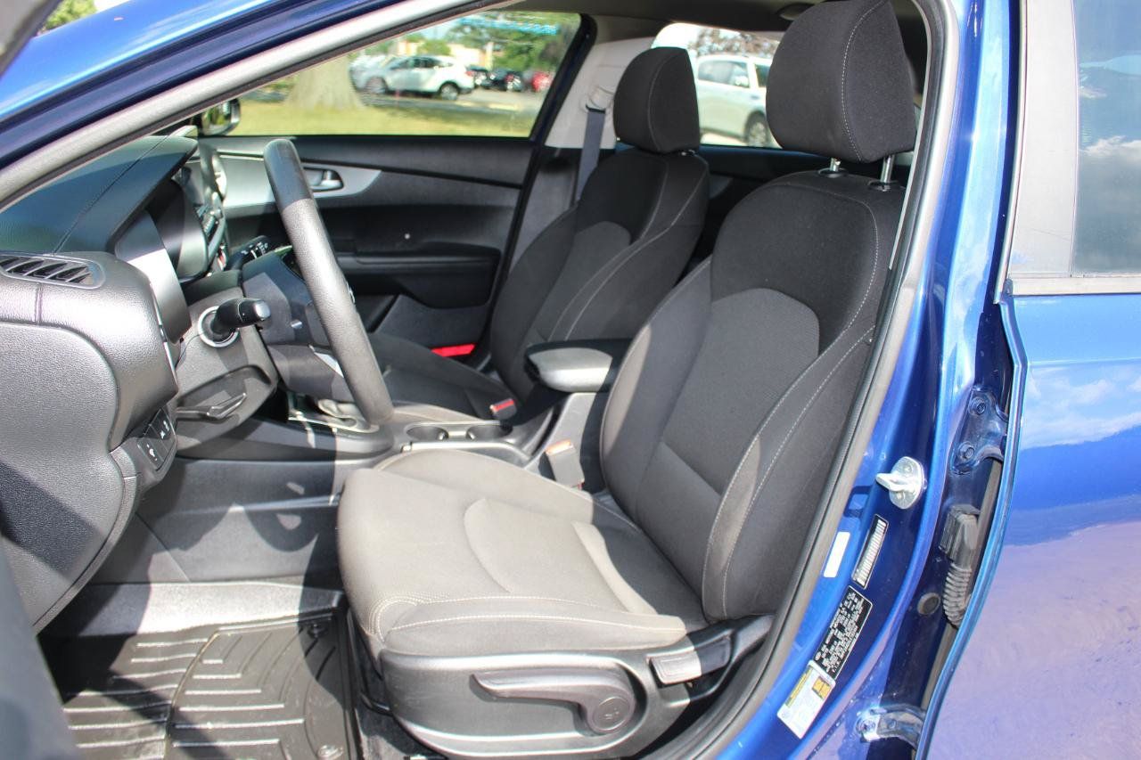 Used 2020 Kia Forte LXS FWD image 15