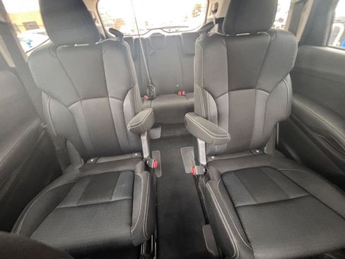 Used 2024 Subaru Ascent Premium w/ Convenience Package image 40