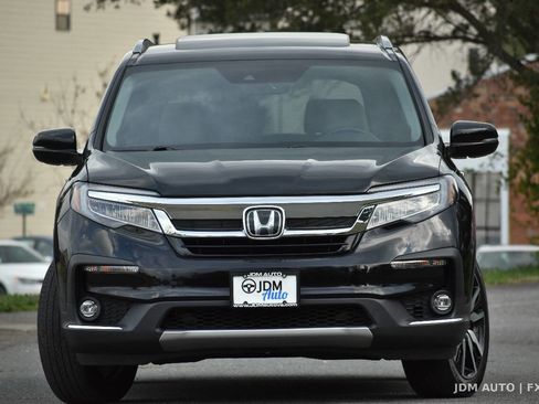 Used 2019 Honda Pilot Touring image 3
