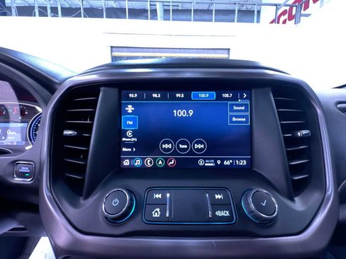 Used 2023 GMC Acadia AT4 w/ Preferred Package AWD/4WD image 25