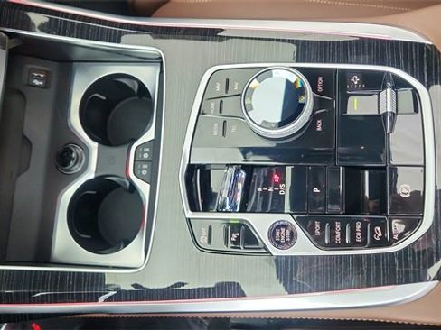 Used 2025 BMW X7 M60i image 55