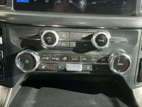 Used 2025 Ford F150 Lariat AWD/4WD image 19