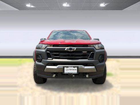 Used 2025 Chevrolet Colorado Trail Boss AWD/4WD image 6
