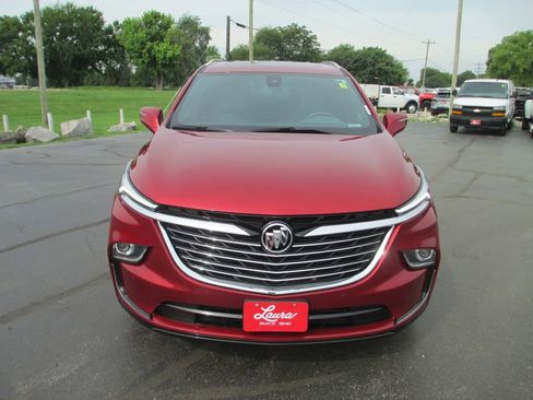 Used 2022 Buick Enclave Essence w/ Experience Buick Package FWD image 12