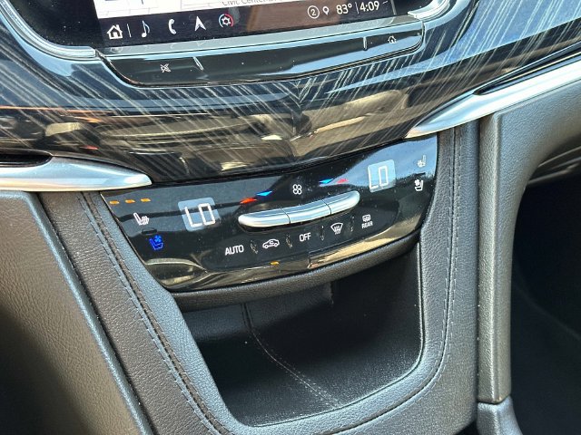 Certified 2024 Cadillac XT6 Premium Luxury w/ Technology Package FWD image 35