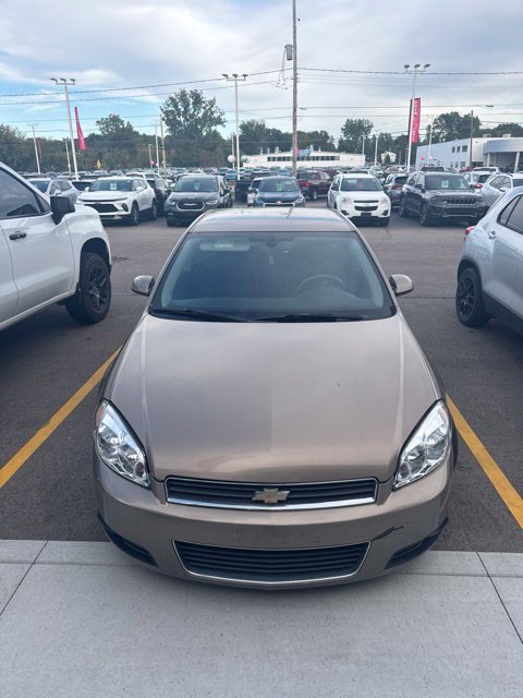 Used 2006 Chevrolet Impala LT FWD image 2