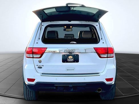 Used 2013 Jeep Grand Cherokee Overland w/ Advance Technology Group AWD/4WD image 5