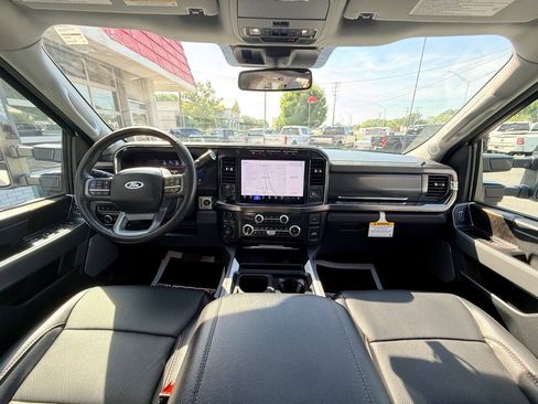 Used 2024 Ford F350 Lariat w/ Lariat Ultimate Package AWD/4WD image 37