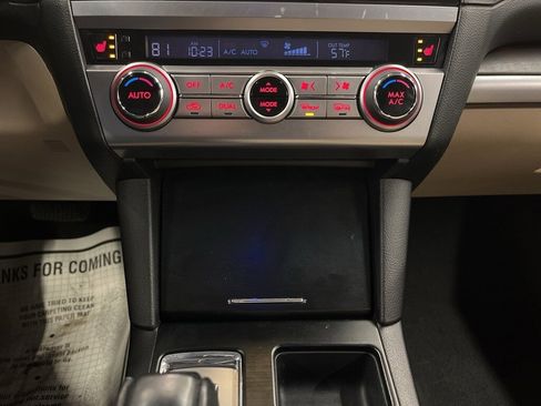 Used 2017 Subaru Outback 3.6R Limited image 24